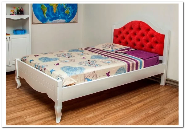 Кровать Авиньон с каретной стяжкой (90х200) из массива бука заказать по цене 57 579 руб. в Ростове на Дону в интернет магазине